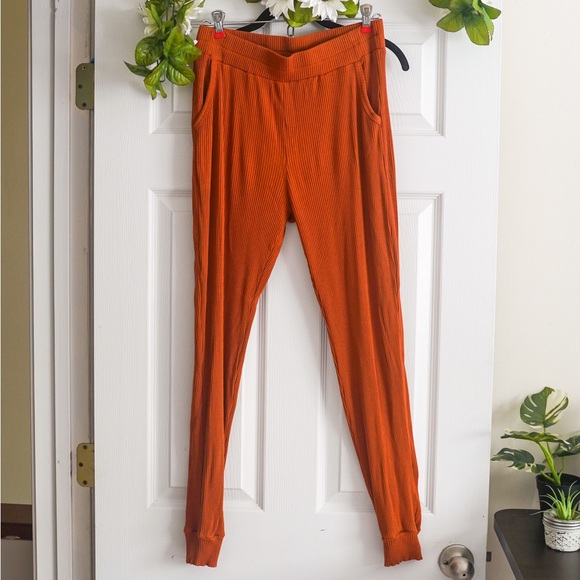 Amour Vert Pants - Amour Vert Joggers Ribbed Skylar Dream Rib Stretchy Lounge Pants Orange Womens L